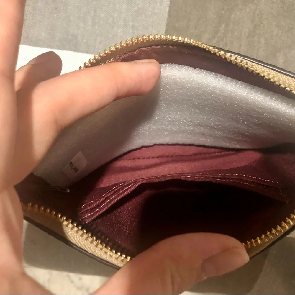 Coach - Picture 7 of 9